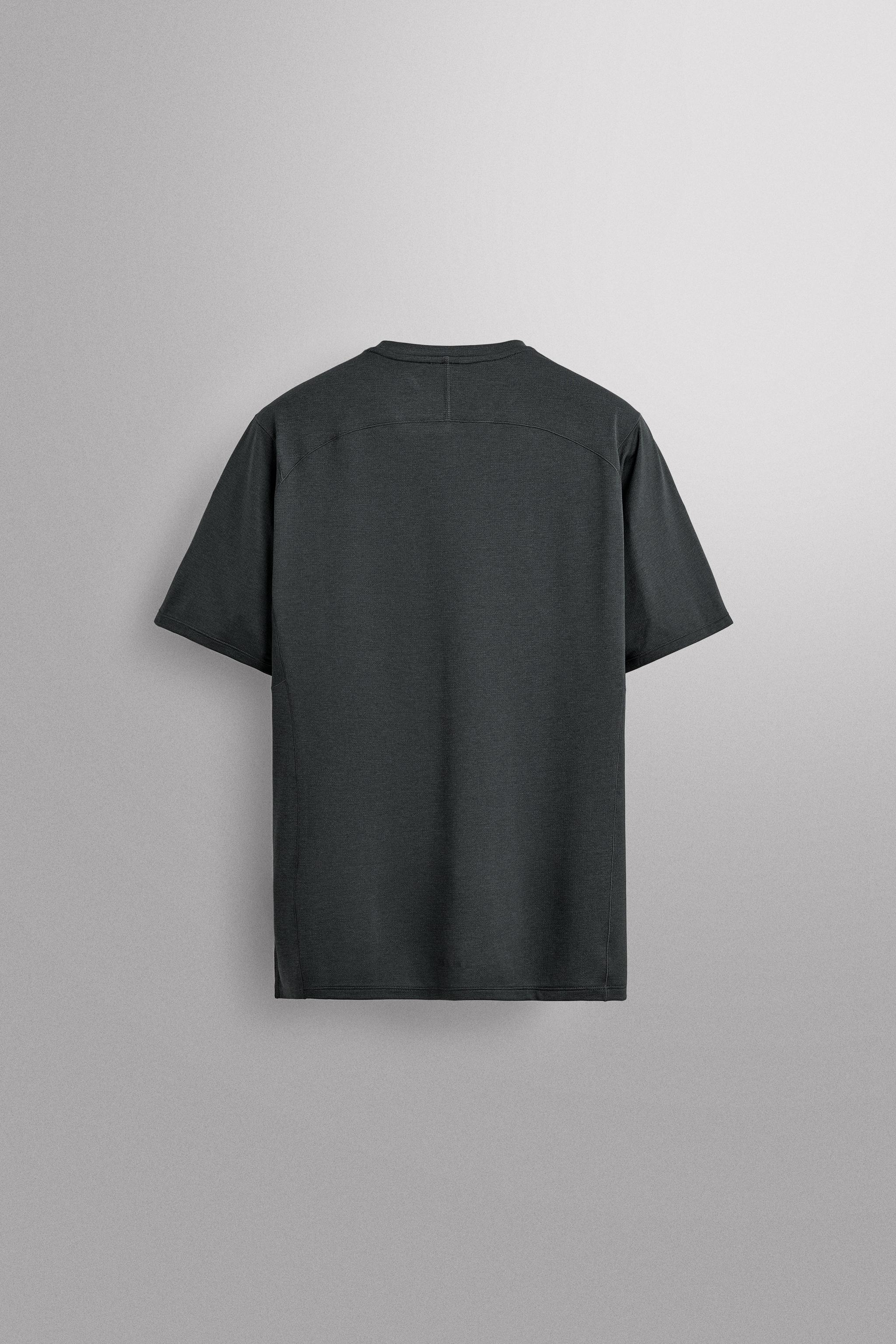 T-SHIRT TECHNIQUE STRUCTURÉ
